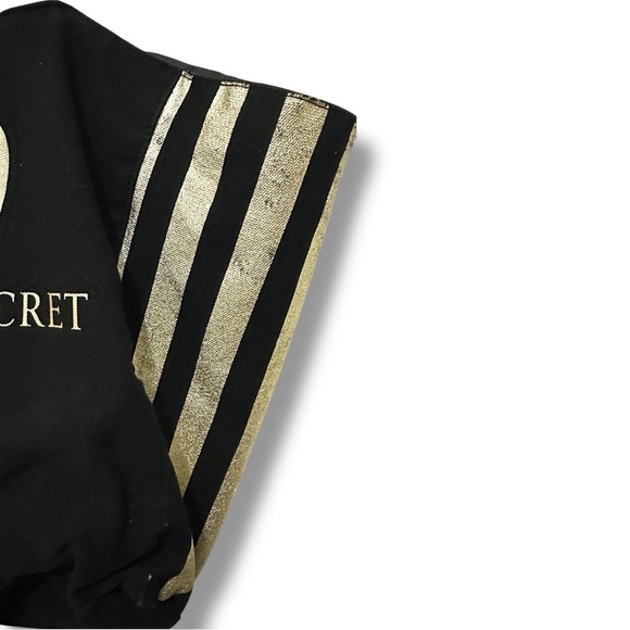 258 Victoria’s Secret | EUC Black Gold Heart Tote Bag Shopper Large (22x13x9) - Picture 4 of 11